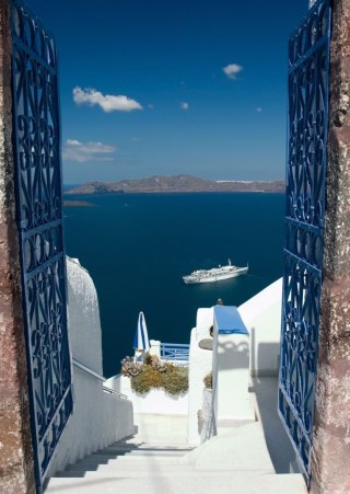 Plakat Santorini Niebieska Brama Z Widokiem Na Morze