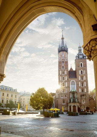 Plakat Widok Z Sukiennic Na Kościół Mariacki W Krakowie