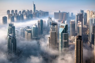 Obraz Wieloczęściowy Panorama Miasta Dubaj We Mgle