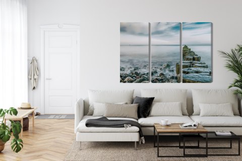 Obraz Wieloczęściowy Skalista Plaża I Drewniane Falochrony 3D
