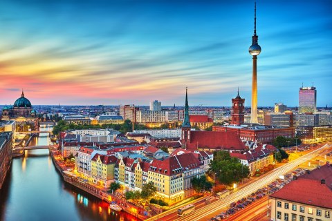 Obraz Wieloczęściowy Kolorowe Niebo I Panorama Berlina