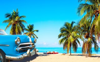 Obraz Wieloczęściowy Varadero Beach Na Kubie I Amerykańskie Auto